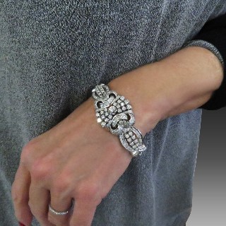 Bracelet Or gris 18 K avec 5.0 Cts de Diamants environ G-H-VS-SI