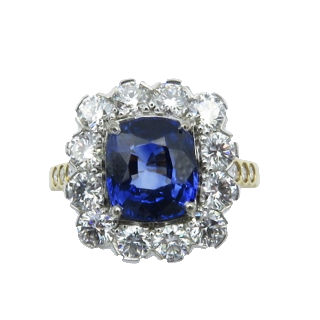 Bague Pompadour Or 18k et platine avec Saphir et diamants . Taille 53