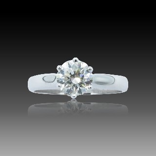 Solitaire en Or gris 18 Cts avec Diamant brillant 0.71 Cts G-SI1 (HRD)