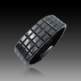 Montre Chanel Chocolat Céramique noire Dame Quartz . Montre Chanel Chocolat Céramique noire Dame Quartz .