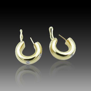 Boucles d'oreilles Créoles Tiffany en Or jaune 18k et Platine avec Diamants brillants