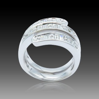 Bague Or gris 18 Cts avec 1,00 Cts de Diamants brillants  & baguettes.