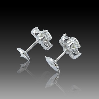 Boucles d'oreilles en Or gris 18k avec 2.60 cts de diamants brillants F-VVS