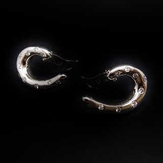 Boucles d'oreilles Boucheron "Massai" Or gris 18k Diamants Boucles d'oreilles Boucheron "Massai" Or gris 18k Diamants