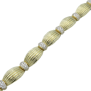 Bracelet O.J Perrin en Or 18k massif avec diamants brillants vers 1980.