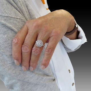 Bague en Or 18k avec 0,30 Cts de Diamants H-VS.  Taille 53