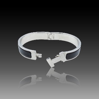 Bracelet Hermes Acier et cuir Collection Clic HH . Full set. 18,5 cm
