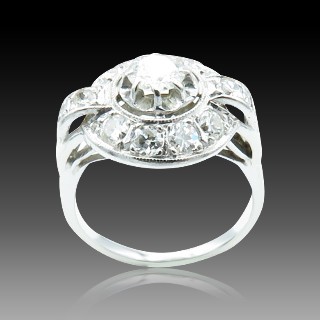 Bague en platine vers 1930 avec 0,80 Cts environ de Diamants.