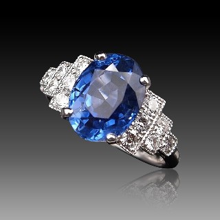 Bague Or Gris 18k , Saphir Cylan non chauffé de 4.44 Cts et Diamants.