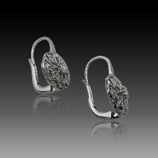 Boucles d'Oreilles Pendantes en or gris 18k avec 0.51 Cts de Diamants G-VS.