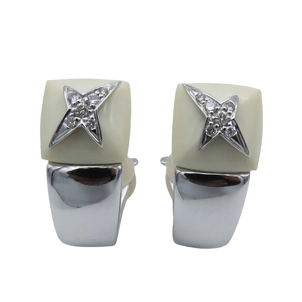 Boucles d'oreilles Mauboussin en Or gris 18k avec Nacre et diamants. 