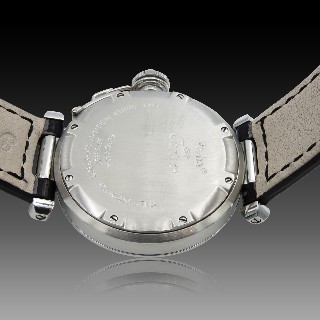 Montre Cartier Pasha 35 mm en acier. ref : 2324. Automatique. Vers 2010 Montre Cartier Pasha 35 mm en acier. ref : 2324. Automatique. Vers 2010