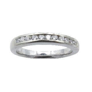 Demi Alliance en or gris 18 k avec 0,15 Cts de Diamants brillants . Taille 49.