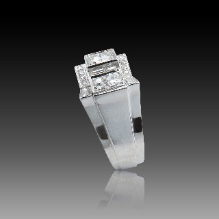 Bague Tank or 18k et Platine vers 1940 avec 1,50 Cts de diamants .Taille 57