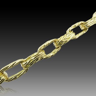 Bracelet en or jaune 18k massif . Poids : 45,40 Grs. 18,5 cm vers 1970