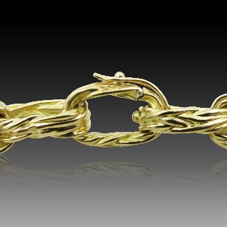 Bracelet en or jaune 18k massif . Poids : 45,40 Grs. 18,5 cm vers 1970