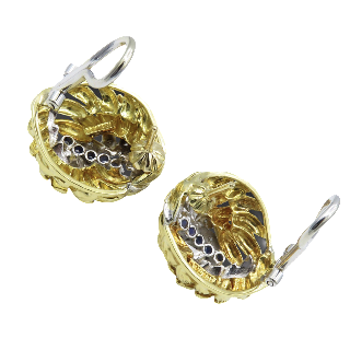 Boucles d'Oreilles en or jaune et gris 18k massif avec saphirs et diamants .