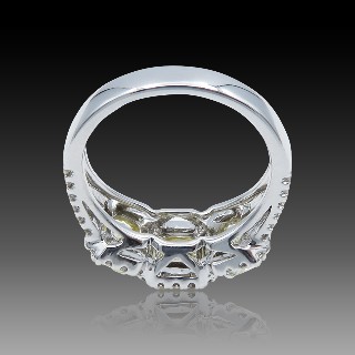 Bague Or Gris 18k avec 3,10 carats de diamants radiants et brillants. Taille 53