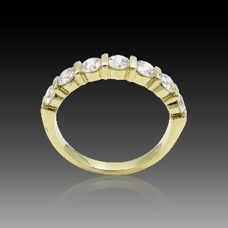 Demi Alliance or jaune 18k avec 1.12 Cts Diamants Brillants . Taille 55-56.