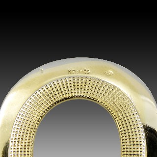Pince Billets Hermes vers 1970 en or jaune 18k massif . Poids: 14.40 gr.Boite d'origine Pince Billets Hermes vers 1970 en or jaune 18k massif . Poids: 14.40 gr.Boite d'origine