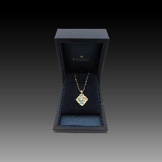 Collier Pendentif Buccellati Collection Opera Or jaune 18k Corail Série limitée