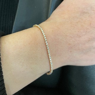 Bracelet ligne en or gris 18k avec 1.38 Cts de Diamants brillants. G-VS