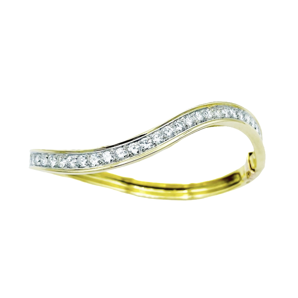 Bracelet Jonc Rigide en Or jaune 18k et platine avec 2.80 Cts de Diamants brillants.