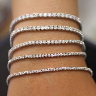 Bracelet ligne en or gris 18k avec 2,0 Cts de Diamants brillants. G-VS