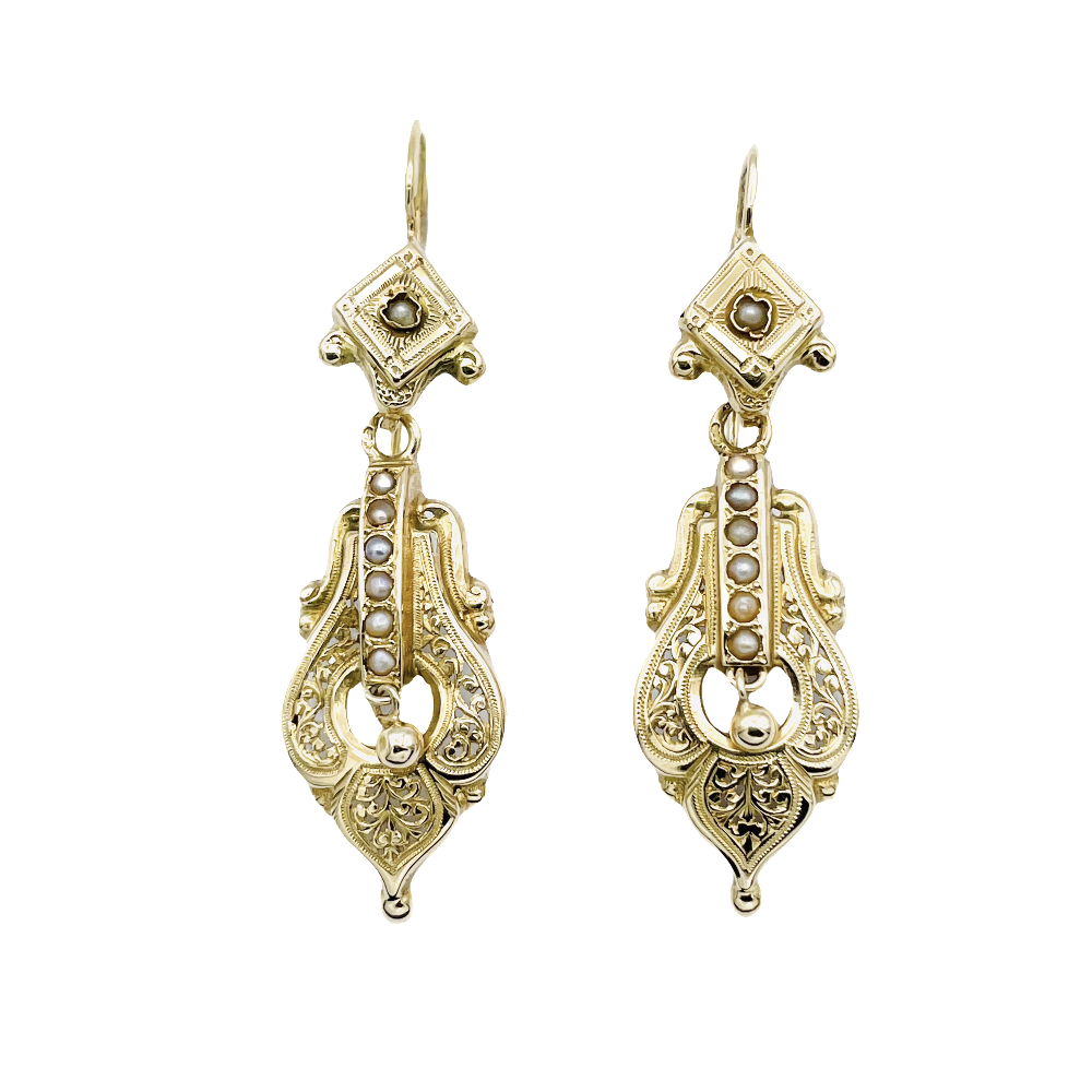 Boucles d'Oreilles Epoque Napoléon III en or jaune 18k avec Perles fines