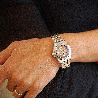 Montre Breitling "Cockpit Lady" dame en acier quartz . Index Diamants.