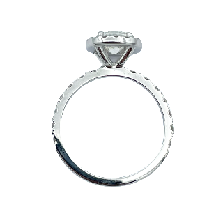 Solitaire en Or gris 18k avec Diamant Coussin 0.72 Ct F-VS2 . Certificat GIA