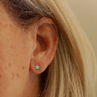 Puces d'oreilles Diamants 2 x 0.27 Cts Qualité G-VS en Or Gris 18k Puces d'oreilles Diamants 2 x 0.27 Cts Qualité G-VS en Or Gris 18k