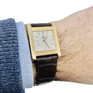 Montre Omega "Slimline" de 1960 en Or rose 18k , calibre 540 