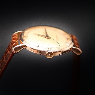 Montre Jaeger LeCoultre Vintage Ronde Or rose 18k mécanique Vers 1950.