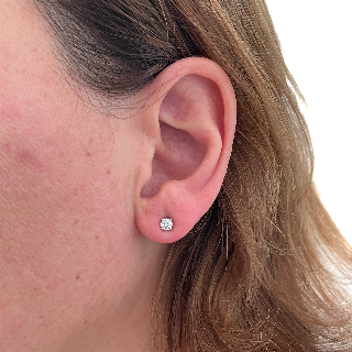 Puces d'oreilles Tiffany & Co en Platine avec 2 Diamants Brillants de 0,20 Cts Puces d'oreilles Tiffany & Co en Platine avec 2 Diamants Brillants de 0,20 Cts