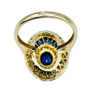 Bague Or jaune 18k avec Saphirs calibrés et Diamants brillants . Taille 54