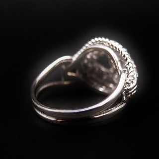 Bague Platine vers 1950, avec 1.20 Cts de Diamants.  