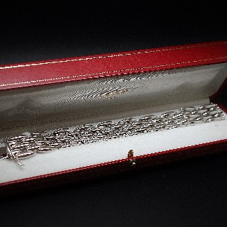 Bracelet Cartier Motif Epis 5 rangs en Or gris 18k. vers 1990.