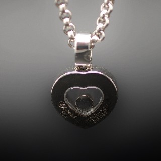 Collier Pendentif Chopard Happy Diamonds Or gris 18k Diamants . Collier Pendentif Chopard Happy Diamonds Or gris 18k Diamants .