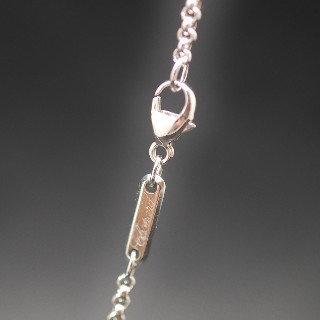 Collier Pendentif Chopard Happy Diamonds Or gris 18k Diamants . Collier Pendentif Chopard Happy Diamonds Or gris 18k Diamants .