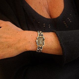 Montre Chanel Premiere Plaqué or vers 1990 Quartz. Boite d'origine. Montre Chanel Premiere Plaqué or vers 1990 Quartz. Boite d'origine.