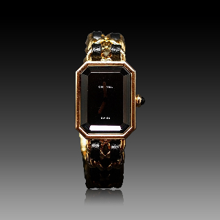 Montre Chanel Premiere Plaqué or vers 1990 Quartz. Boite d'origine. Taille S Montre Chanel Premiere Plaqué or vers 1990 Quartz. Boite d'origine. Taille S