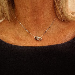 Collier Pendentif Messika "Link" Or gis 18k Diamants de 2010.