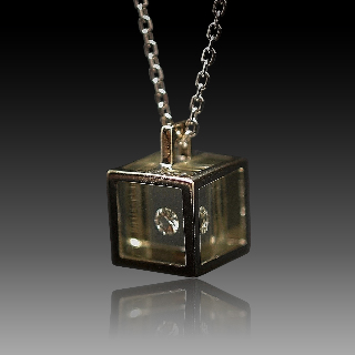 Collier Pendentif "Le Cube" Pascal Morabito et Victoria Casal en Or gris 18k et Diamant