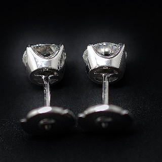 Puces d'oreilles Or gris 18k avec Diamants brillants 1.01 Cts et 0.98 Cts. F-VVS1-VS1.