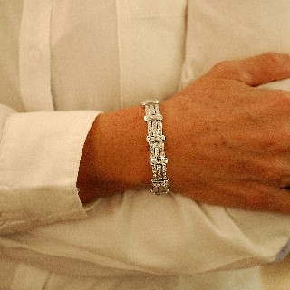 Bracelet en or gris 18 carats massif  Avec 5.0 Cts de Diamants