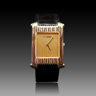 Montre Boucheron "Reflet" grand modèle à quartz en or jaune 18k . Montre Boucheron "Reflet" grand modèle à quartz en or jaune 18k .