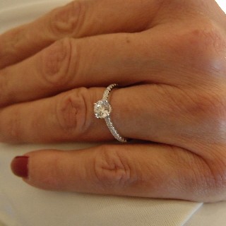 Solitaire Diamant 0,70 Cts G-VS2 en Or 18 Cts + 0.22 Cts.