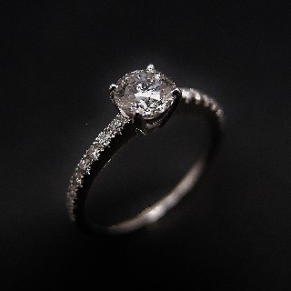 Solitaire Diamant 0,70 Cts G-VS2 en Or 18 Cts + 0.22 Cts.