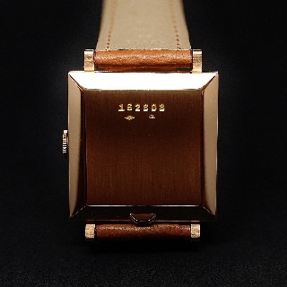 Montre Jaeger LeCoultre Vintage Carrée Or 18k Automatique Vers 1960.